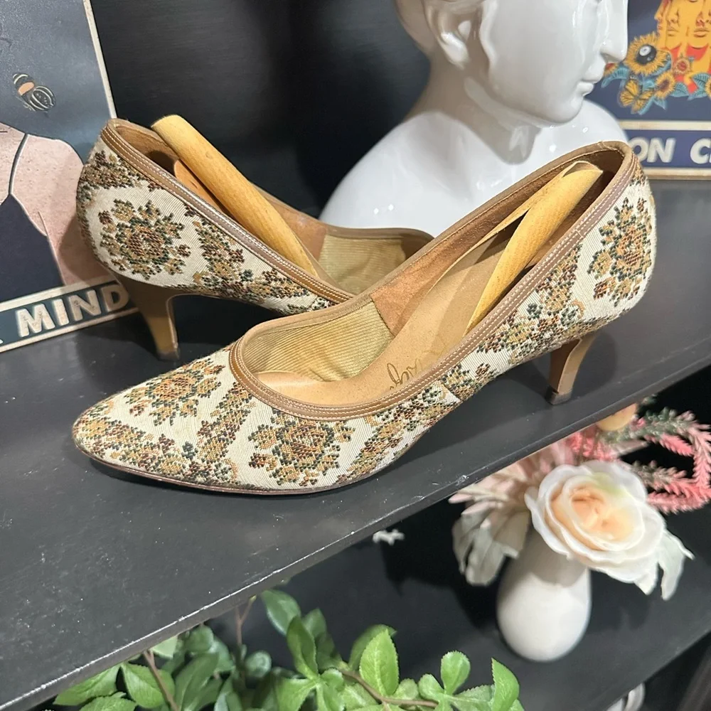 Vintage Handbag & Heel Set – Size 6 – Coordinated & Collectible